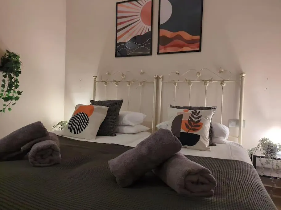 Frontline 2 Bed Apartment, San Pedro De Alcantara Marbella Apartment