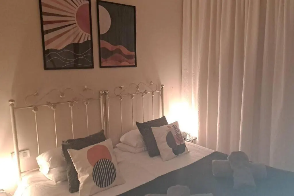 Frontline 2 Bed Apartment, San Pedro De Alcantara Marbella