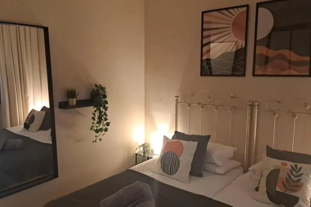 Frontline 2 Bed Apartment, San Pedro De Alcantara Marbella Spain